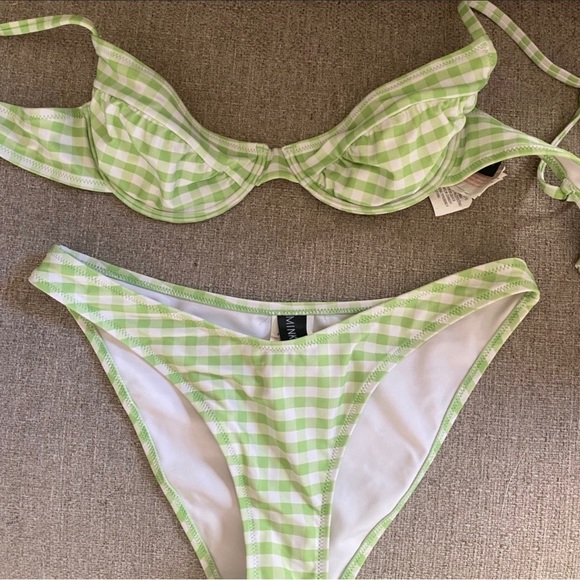 SOLD* Princess Polly minkpink gingham bikini - Picture 5 of 5